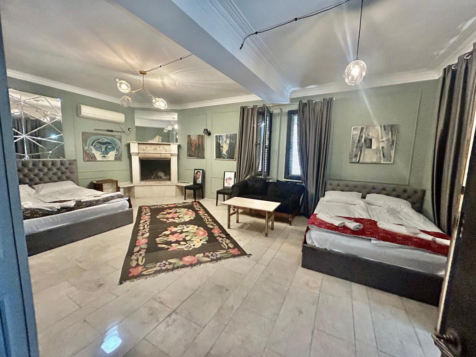 Art Hotel Home Tbiliszi Kültér fotó